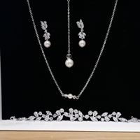 Montrez moi vos boucles d'oreilles - 1