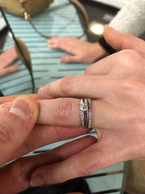 éCart entre l’alliance et la bague de fiançailles - 1