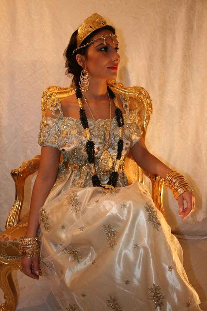 Les tenues que je porterai pour mon mariage oriental Ceremonie de mariage Forum Mariages
