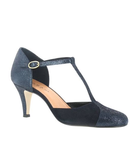 Les chaussures, quelle galère - 1