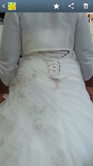 Où trouver le laçage de ma robe ?  - 2