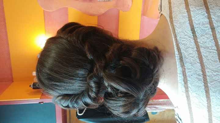 Quelle coiffure : chignon ou tresse ? - 4