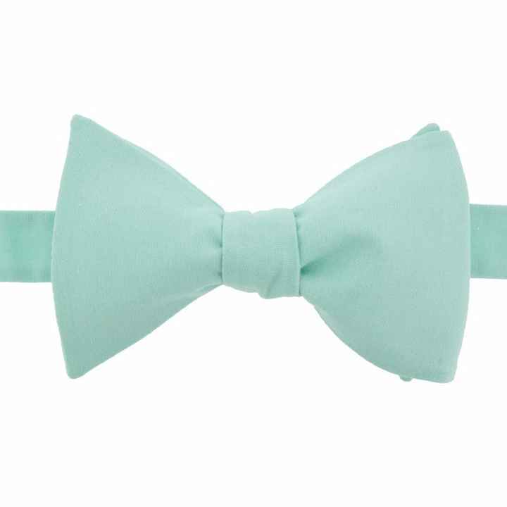 Noeud pap de ses témoins et son papa