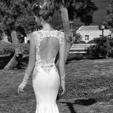 Adriana karembeu mariage robe on sale