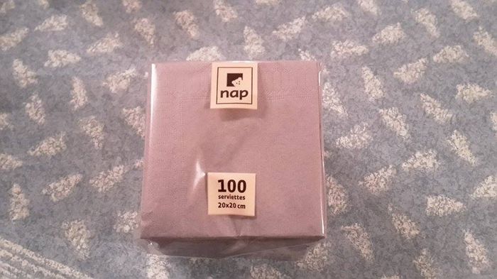 Serviette grise VD