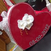 urne en forme de coeur