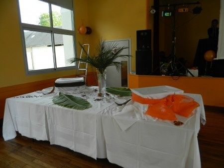 la table pour le buffet du repas