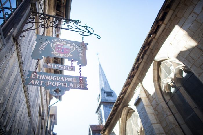 Notre séance d'engagement rétro à Honfleur (Normandie)