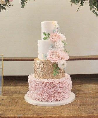 Coucou les brides; montrez moi vos wedding cake - 26