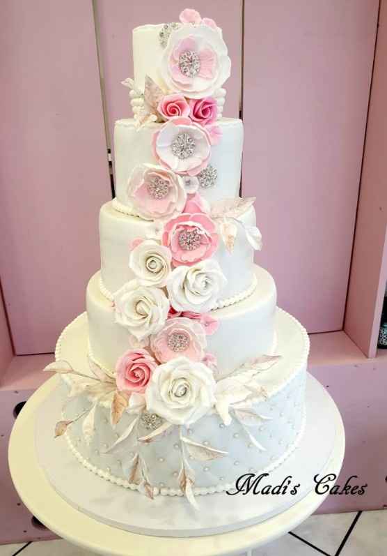 Wedding cake ou pièce montée de choux : Qu'avez-vous choisi et pourquoi ? - 8