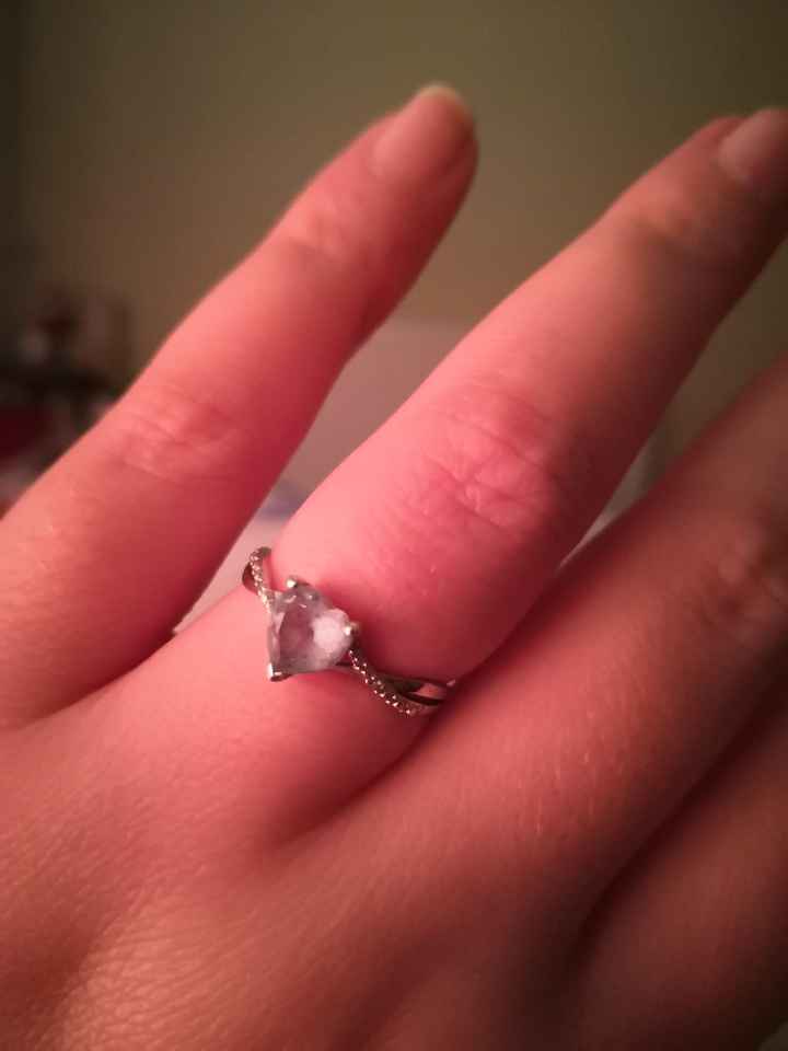 Bague de fiançaille. - 1