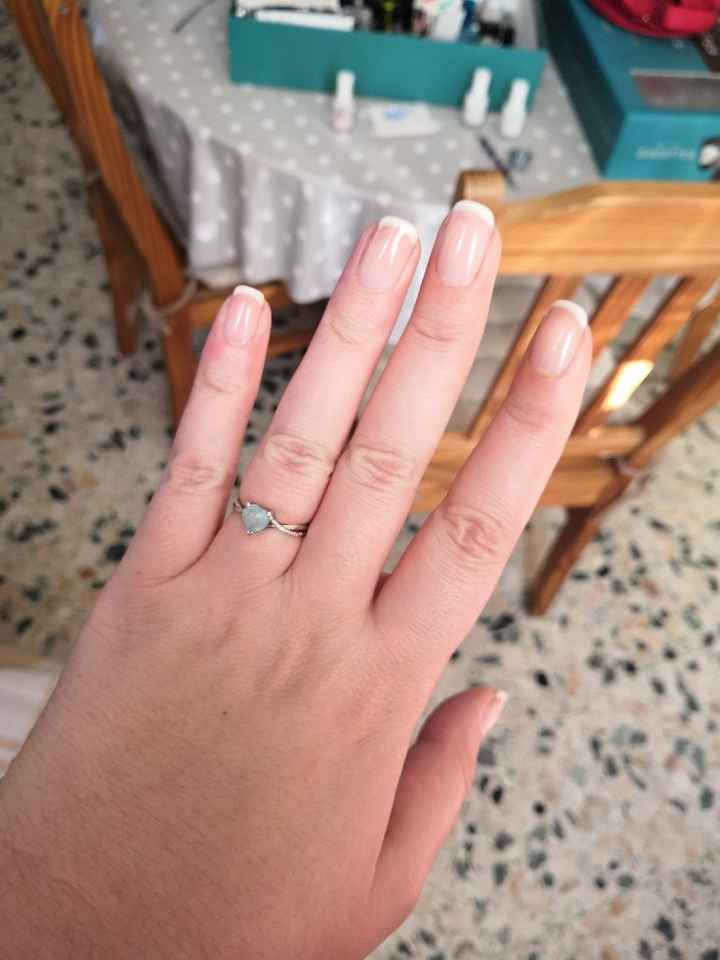 Manucure... Une French? - 1