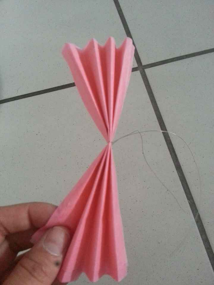 etape boule fleur papier de soie