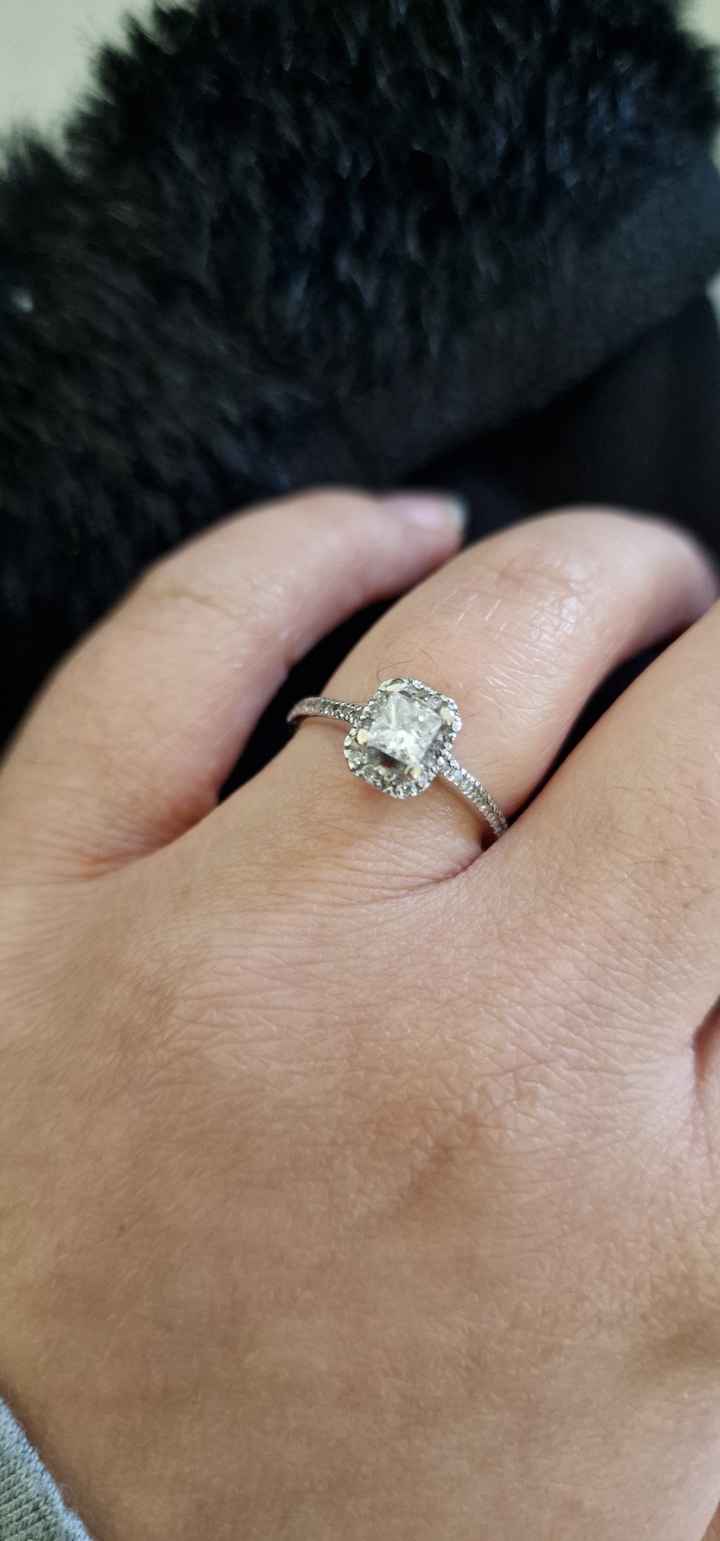 Ta bague de fiançailles sur le Pinterest de Mariages.net ça t'intéresse ? ❤️ - 1