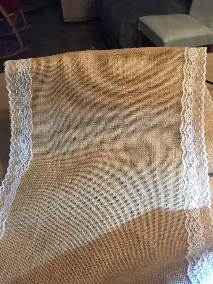Chemin table en toile de jute - 1