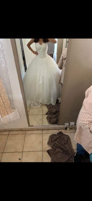 Robe de mariée plus bouffante que prévue… 1