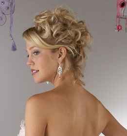 idées de coiffures pour cheveux courts et mi-longs