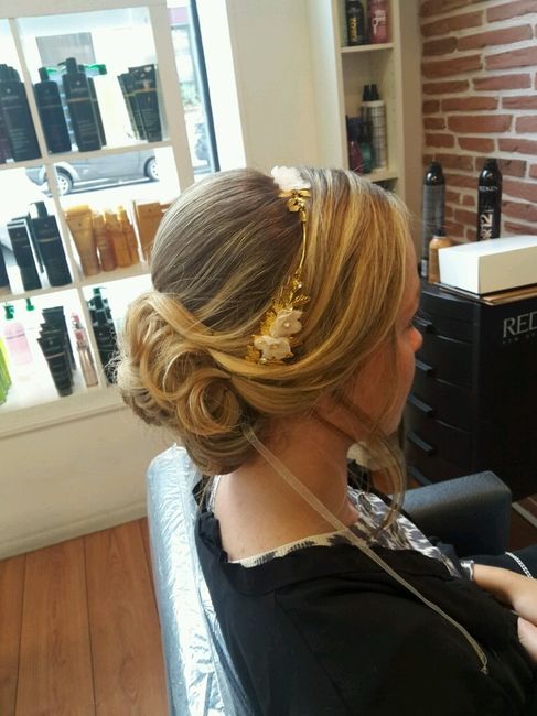 Essai coiffure laquelle préférez vous? - 2