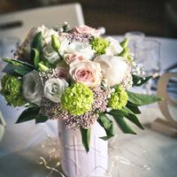 Composition avec des pivoines. - 2