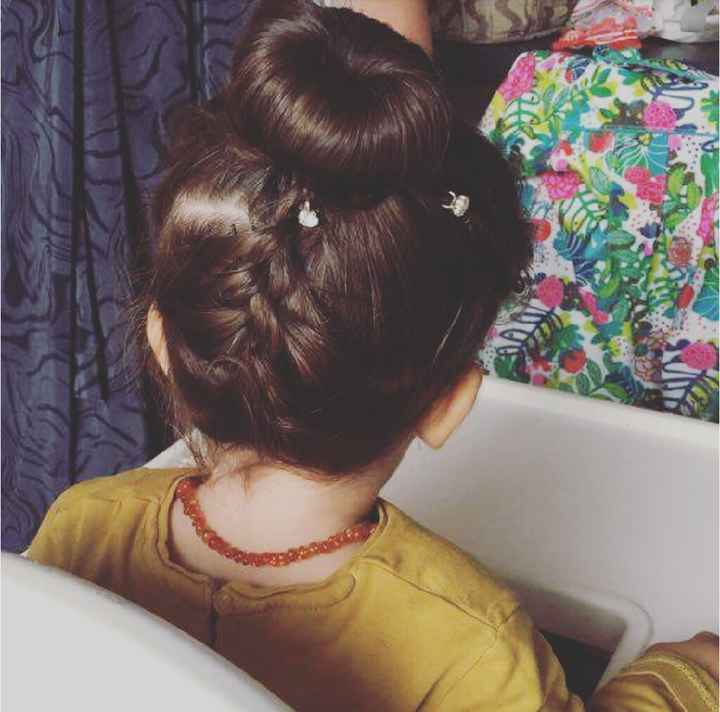 Chignon petite fille d'honneur - 2