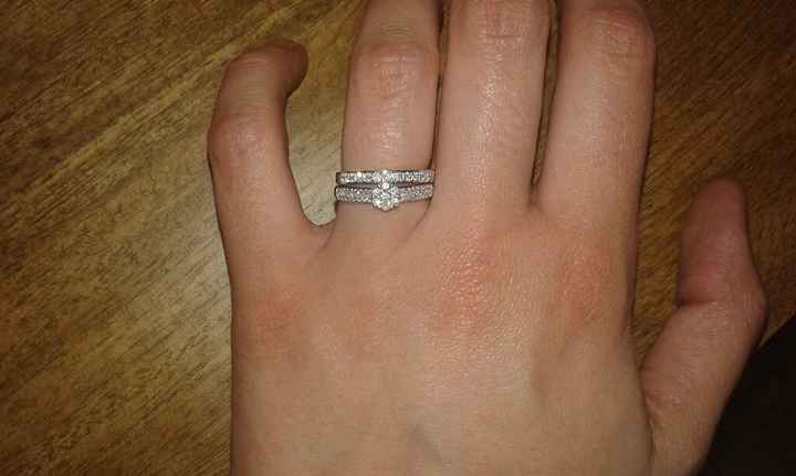 Allez-vous accorder votre alliance avec votre bague de fiançailles ? - 1