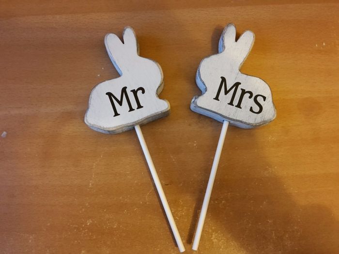 Cake topper