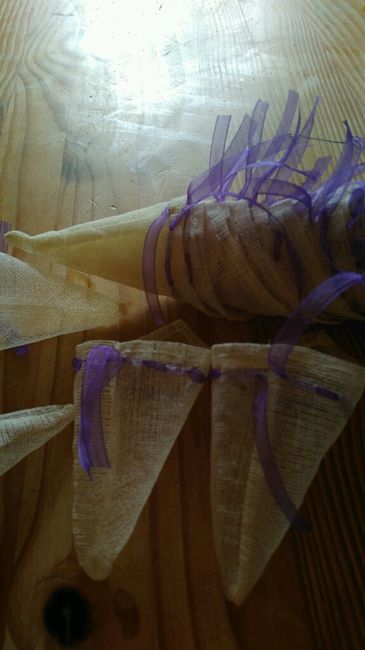 A celles qui ont fait des cornets a confetti - 1