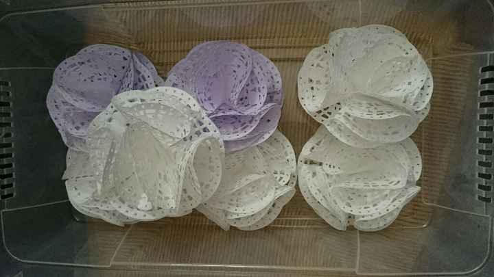 Suspension avec des napperons - 1