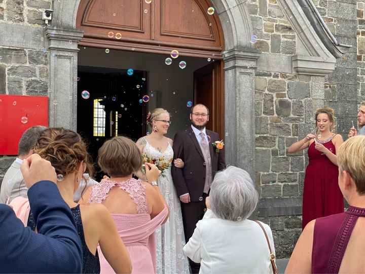 Sortie de la mairie - 1