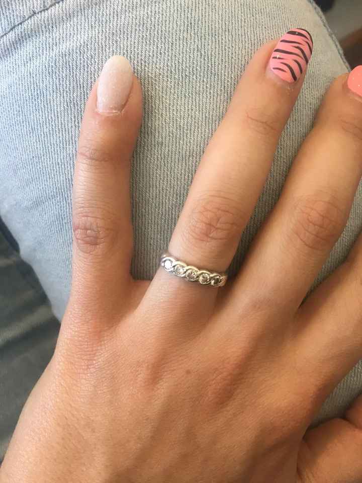 Et vous à quoi ressemble votre bague de fillancailles ? - 1