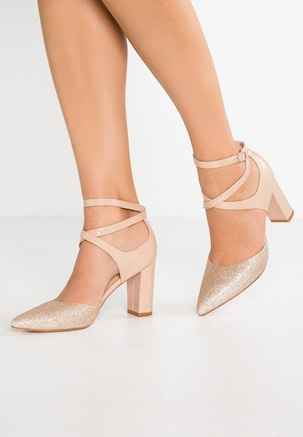 Chaussures - 1