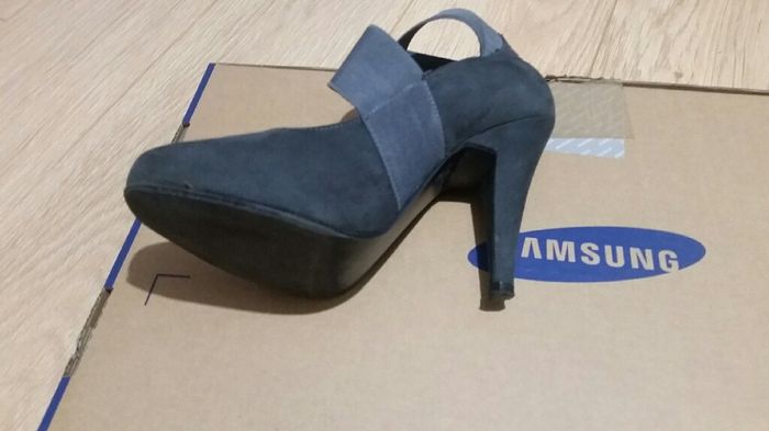 Je recherche ce style de chaussures - 3