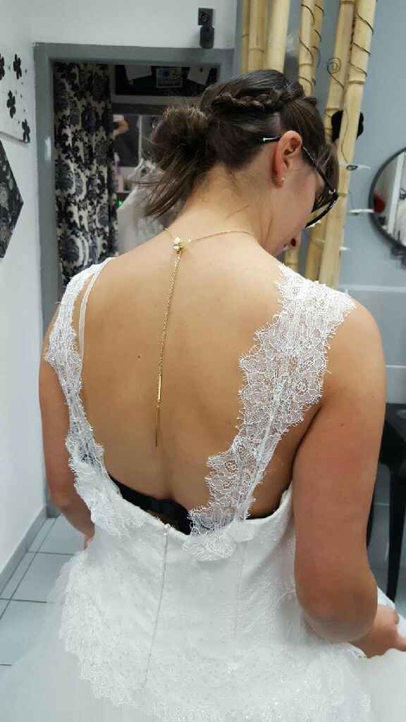 Recherche collier pendentif dos - 1