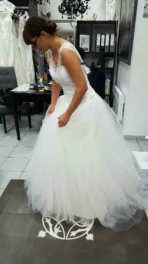 Robe de mariée pour petite femme 1m56 qu'elle forme?  ? - 1