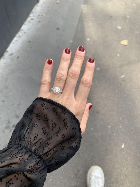 Ta bague de fiançailles sur le Pinterest de Mariages.net ça t'intéresse ? ❤️ 9