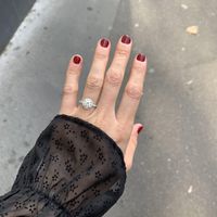 Ta bague de fiançailles sur le Pinterest de Mariages.net ça t'intéresse ? ❤️ - 1