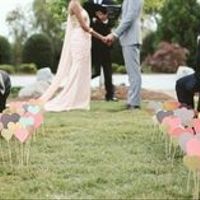 Allée de batons de coeurs - cérémonie laique - 1