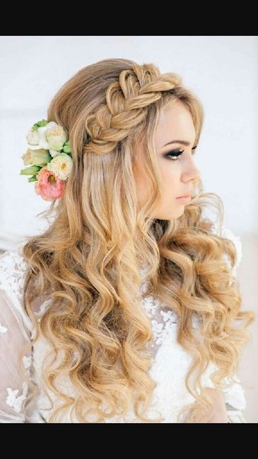 Cheveux lachés, attachés ou tresse ? - 1