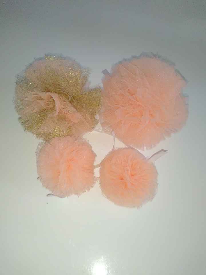 Pompon et urne - 1
