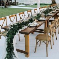 Décoration "guirlande végétale" sur une tablée - 2