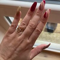 Ta bague de fiançailles sur le Pinterest de Mariages.net ça t'intéresse ? ❤️ - 1