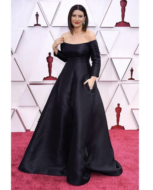 Les plus belles tenues des Oscars 2021 à ne pas manquer ⭐ 8
