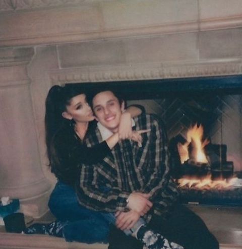 Le mariage intime de Ariana Grande 👰 1