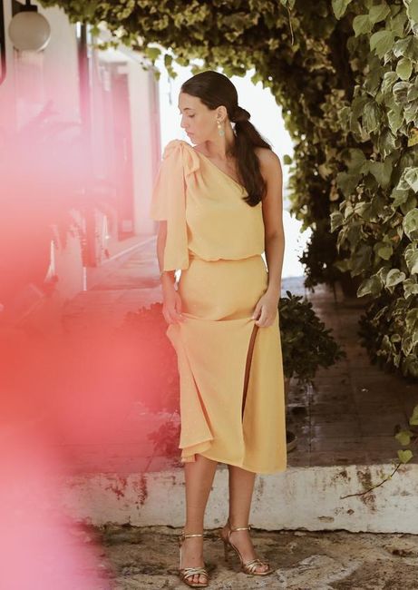 Découvre les plus belles tenues colorées pour ton look d'invitée 2022 ✨ 8