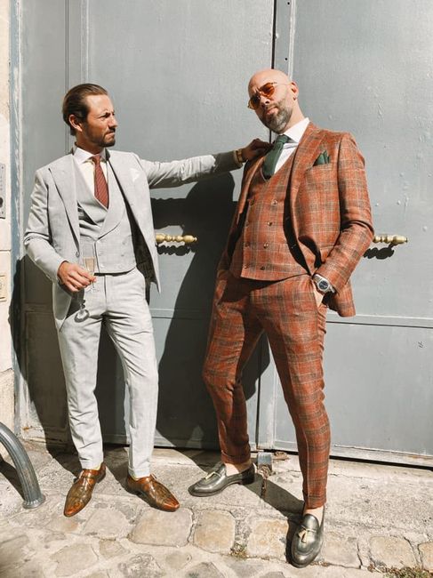 Costumes d'invités : les 5 looks du moment ! - 7