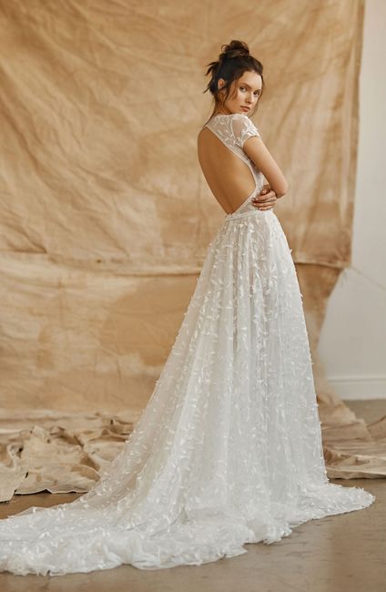 👀 Look de mariée du samedi soir : Donne ton avis 👇 3