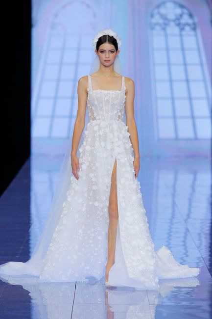 Les tendances 2023/2024 costumes et robes de mariée sont arrivées 😍 1