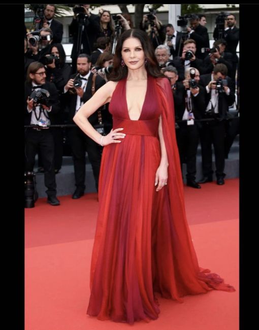 Les plus belles tenues du tapis rouge : Quelle est ta favorite ? 👗 11