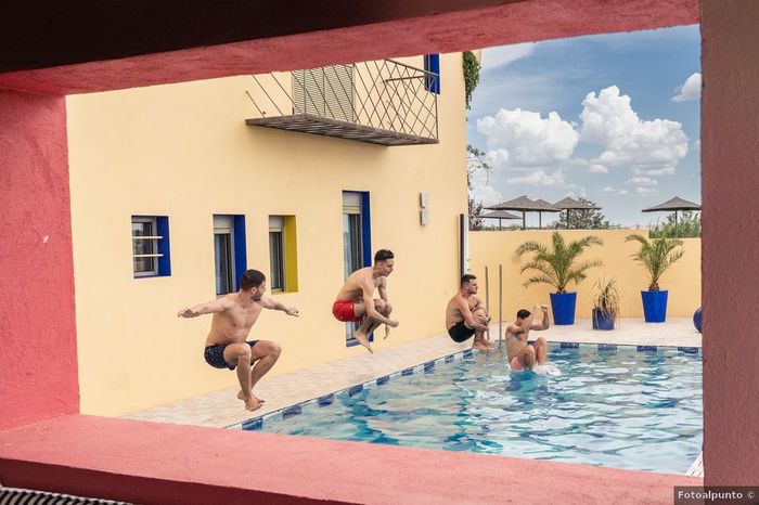 Tu pioches cette idée : une journée piscine le lendemain ? 🌞 1