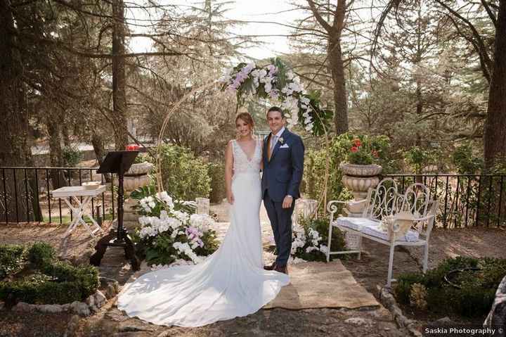 3. Quel bouquet de fleurs pour cette mariée ? - 1